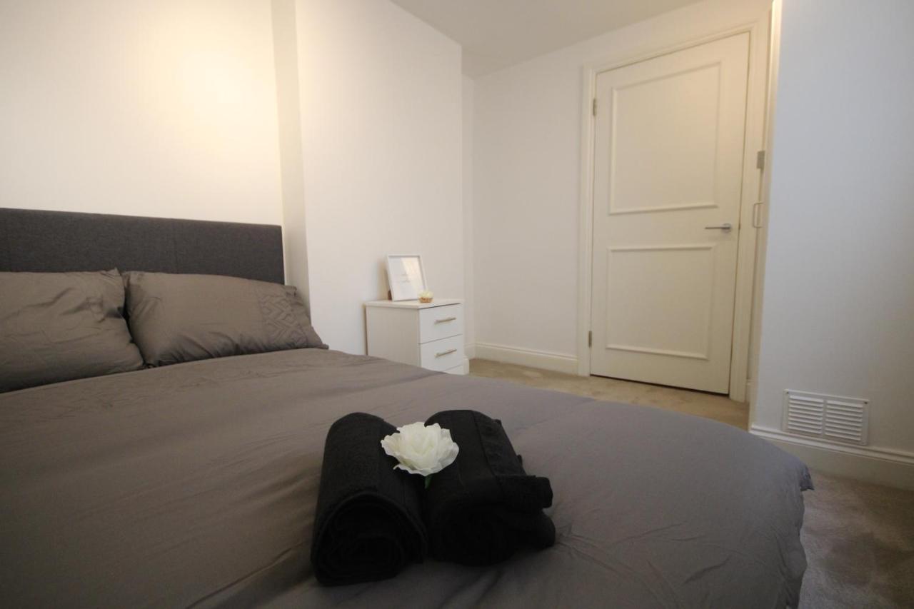 Leilighet Superb Flat Near Victoria Station London
