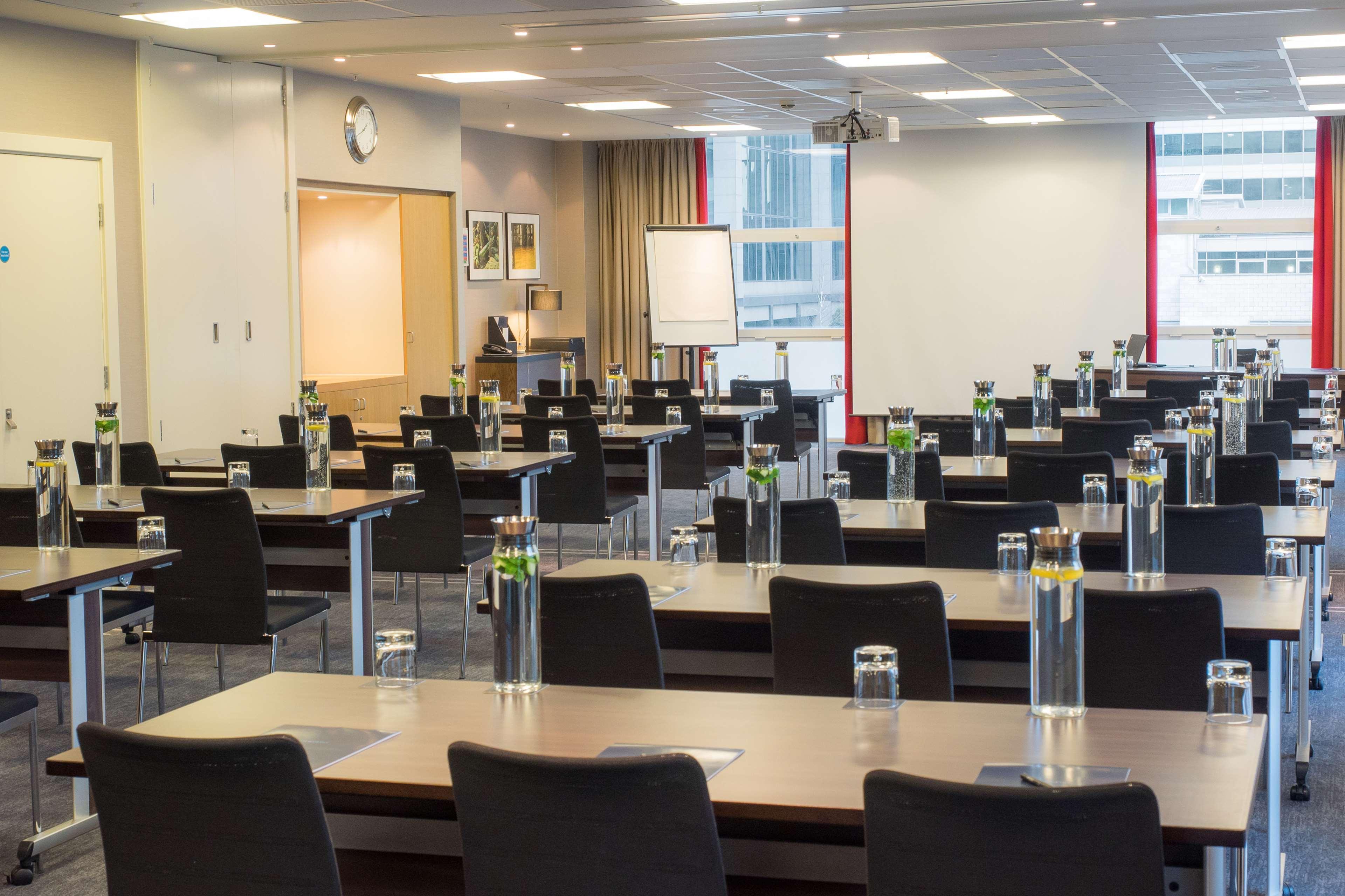 Hilton Canary Wharf 4*