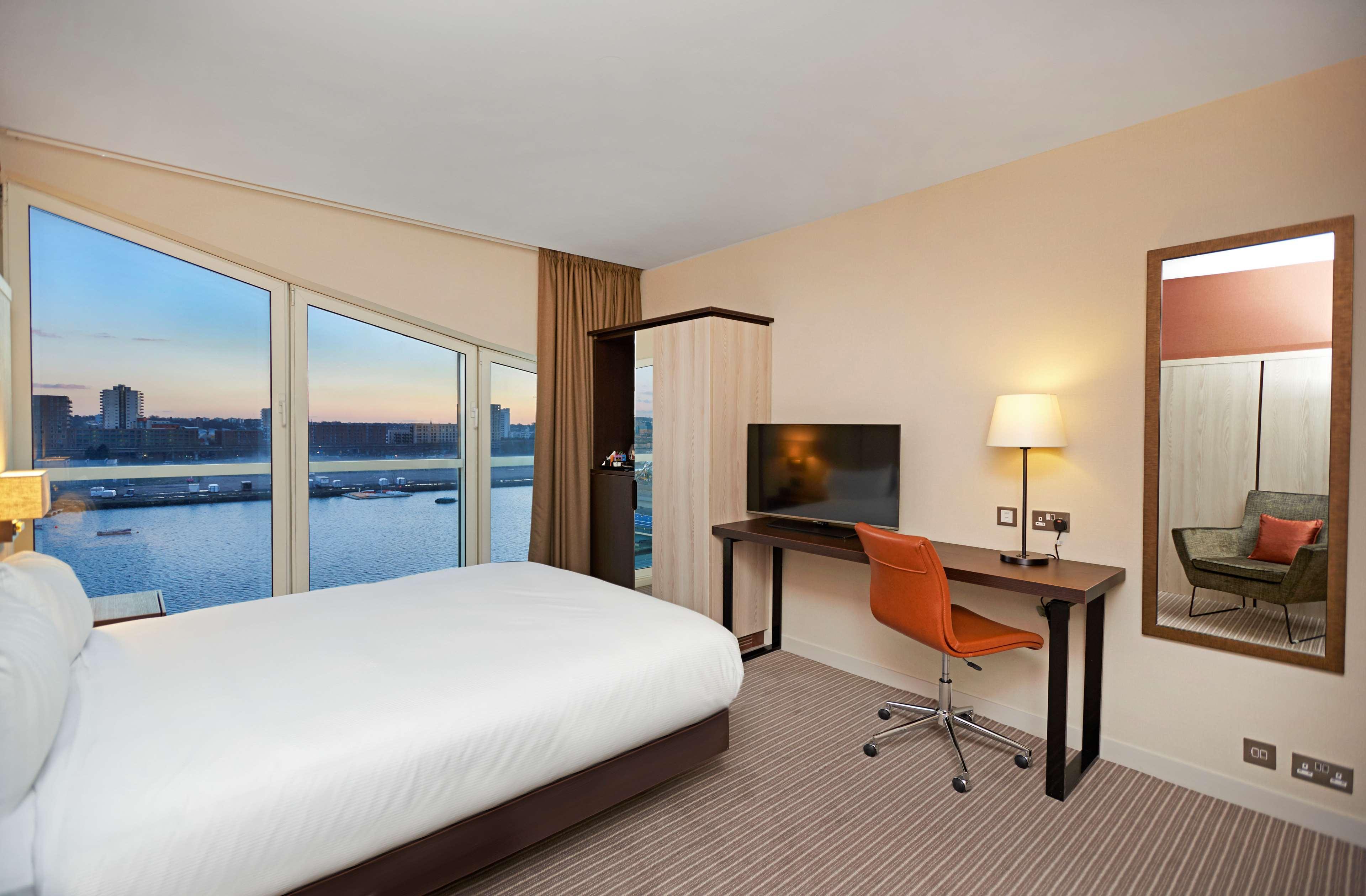 Doubletree By Hilton Excel Hotel 4*