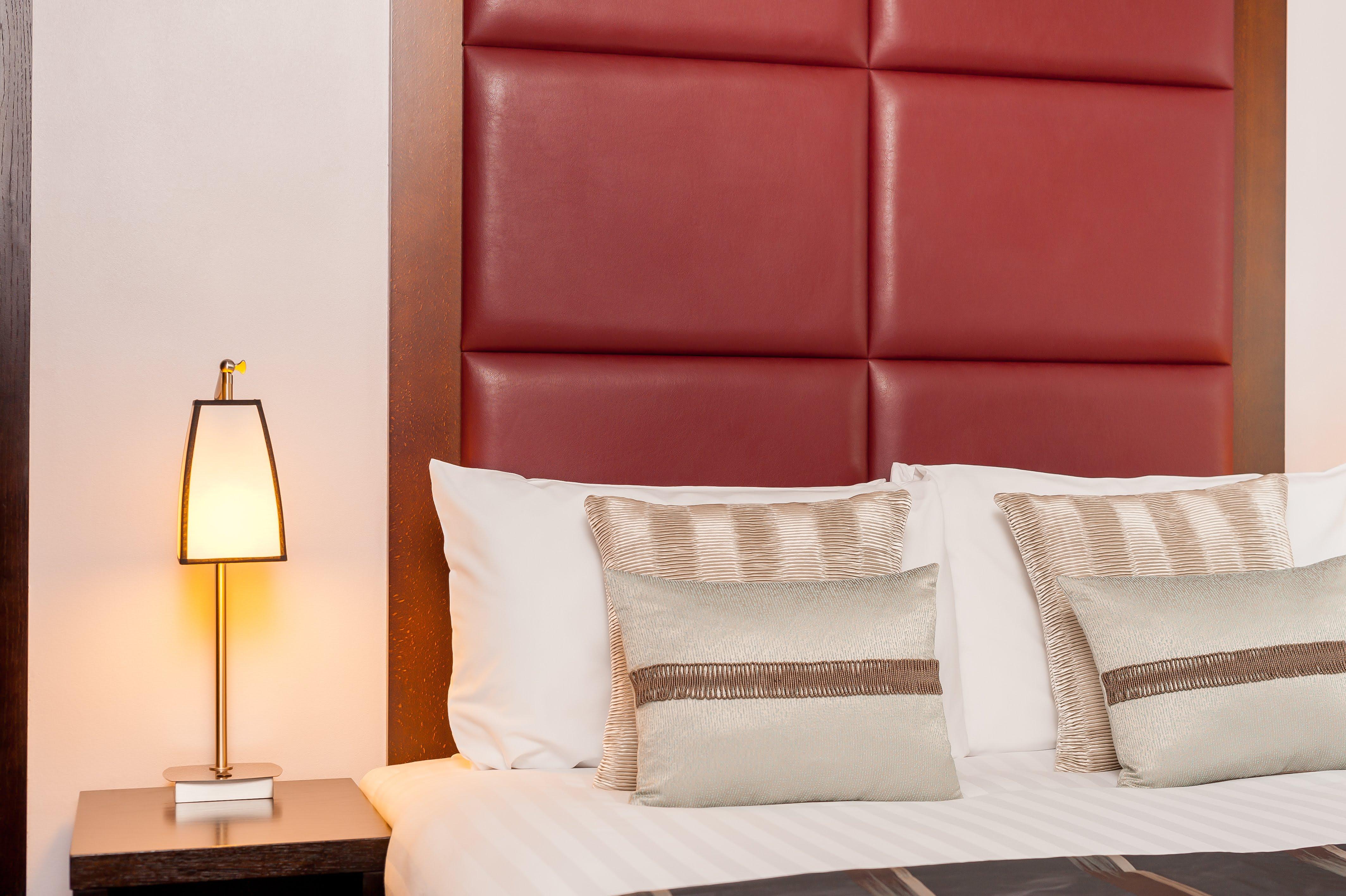 Mercure Kensington Hotel 4*