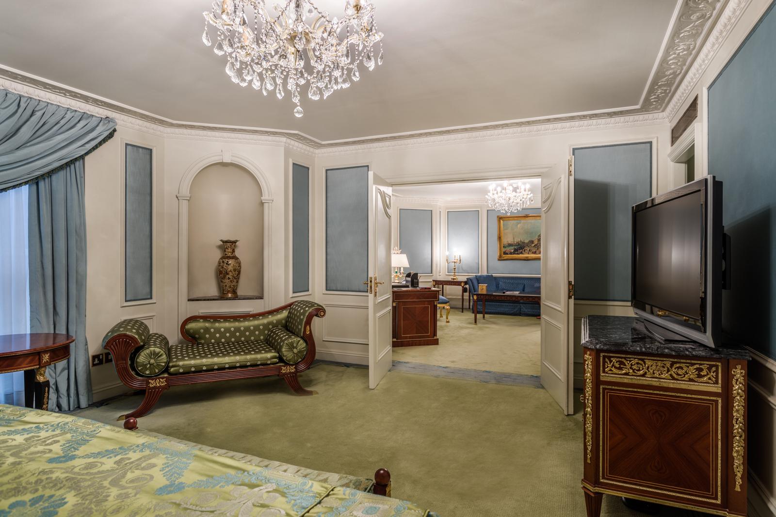 Bentley Hotel 5*