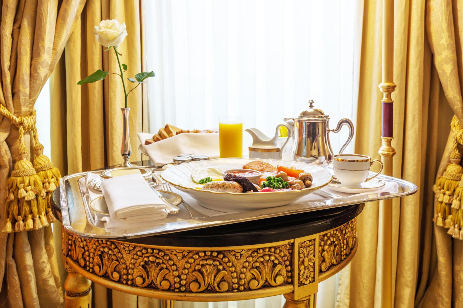 Bentley Hotel 5*