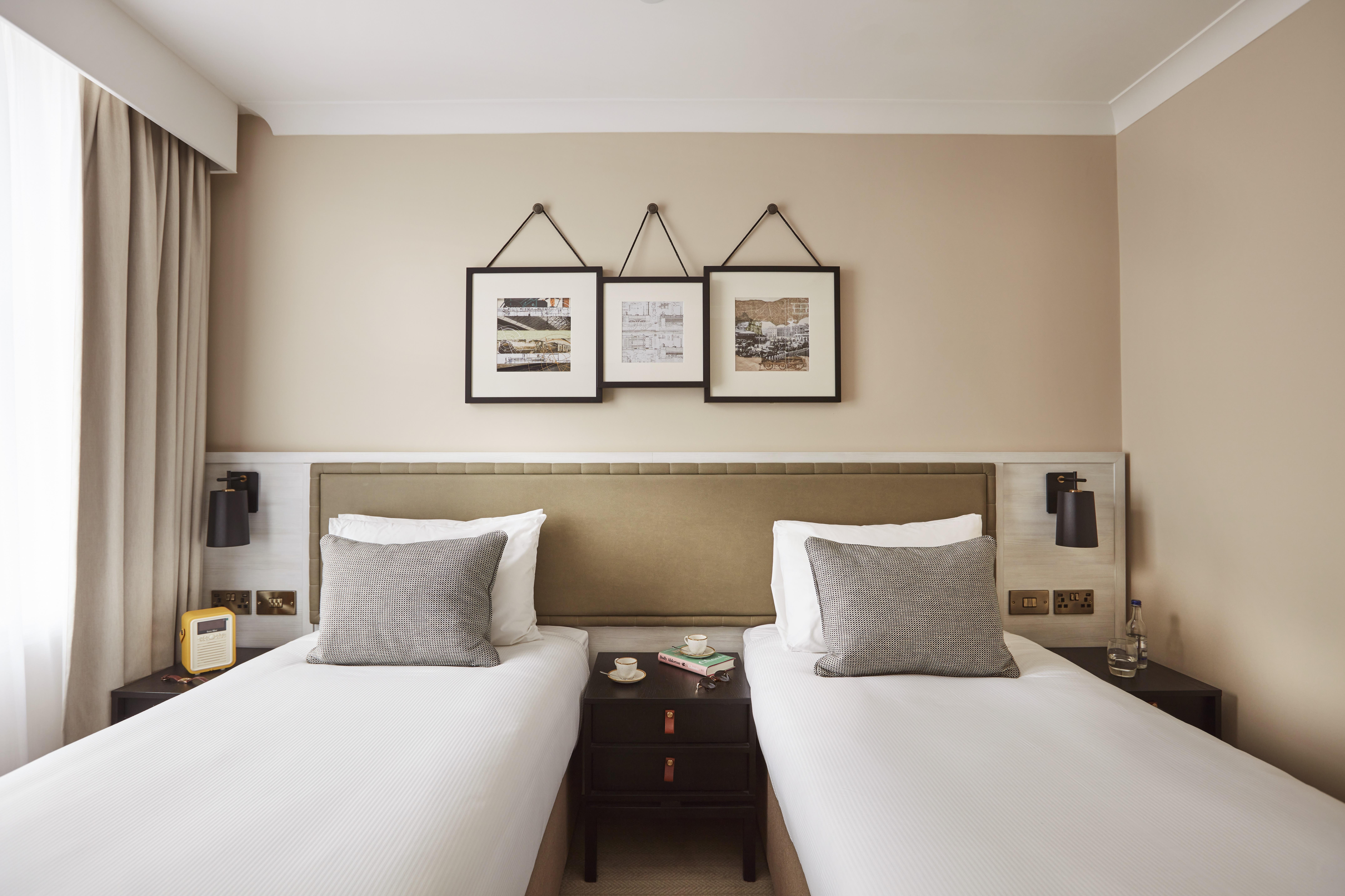 The Clermont London, Victoria 4* London