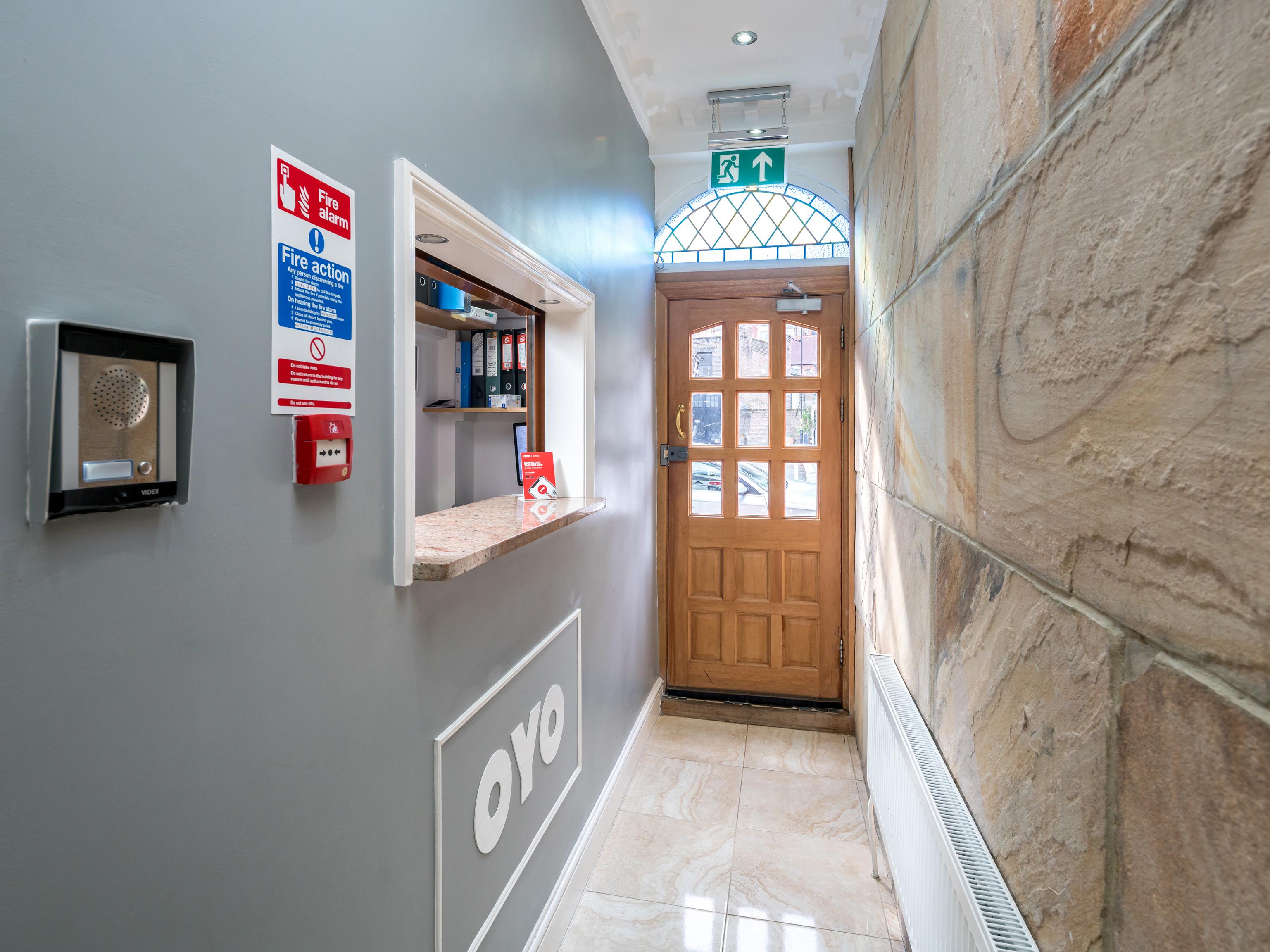 Apollo Kings Cross Hotell 3*
