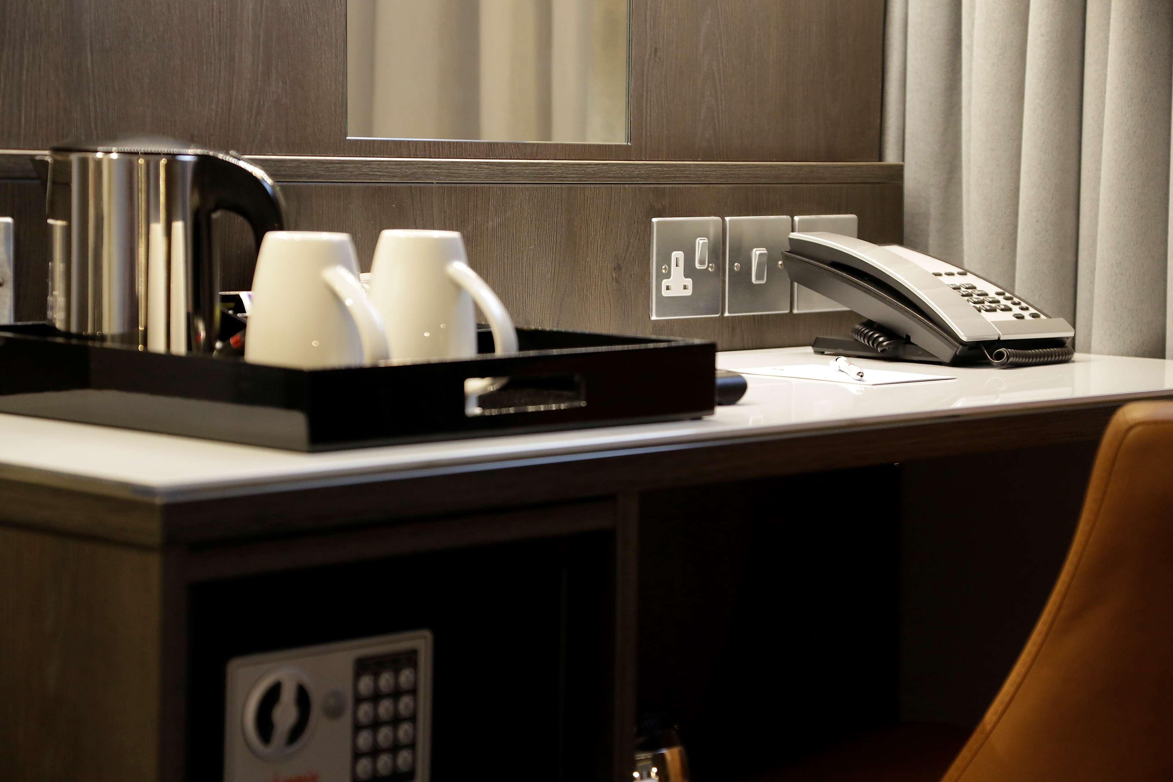 Western Vauxhall Hotel 4*