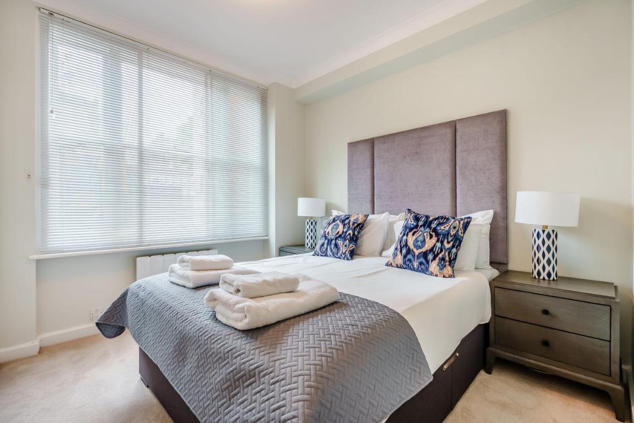 Apartment Hill Street Mayfair London