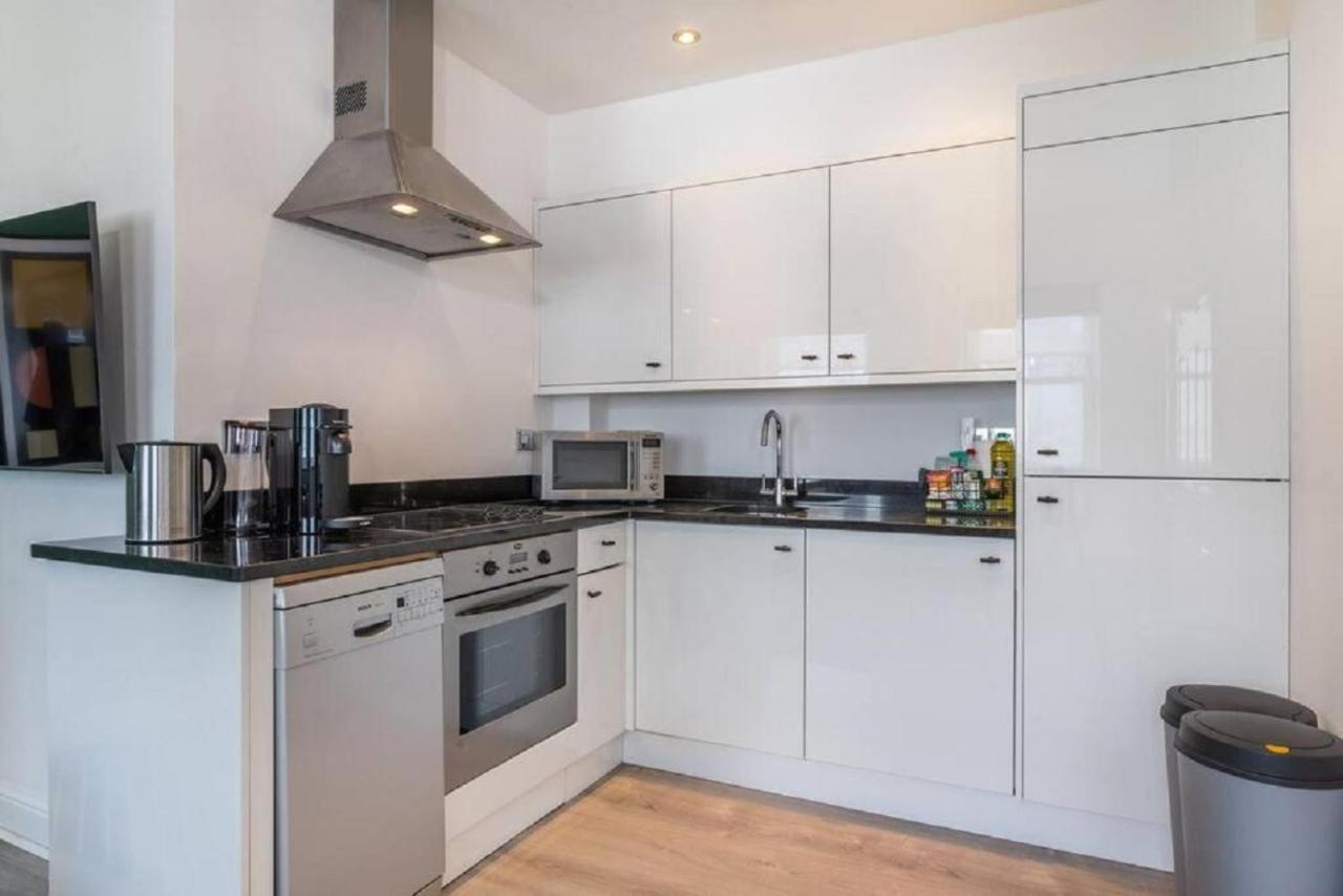 One Bedroom - Tower Bridge - By Prime M-4 * London