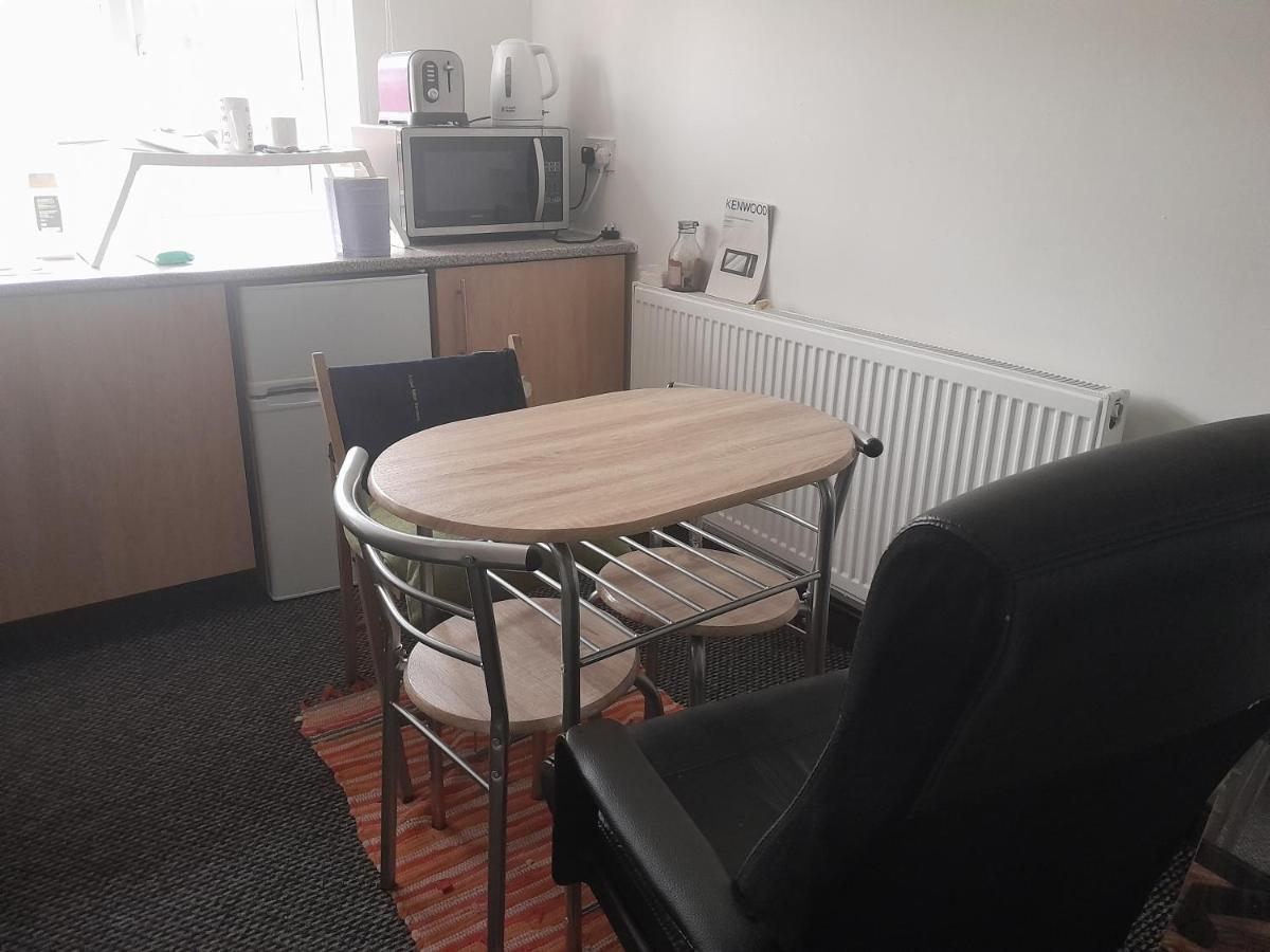 Apartment Lovely 1-bed Studio In *