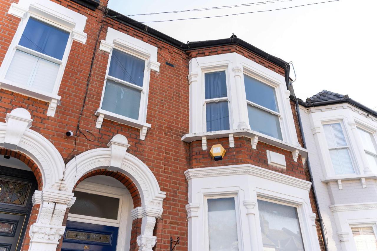Two Bedroom In Tooting *