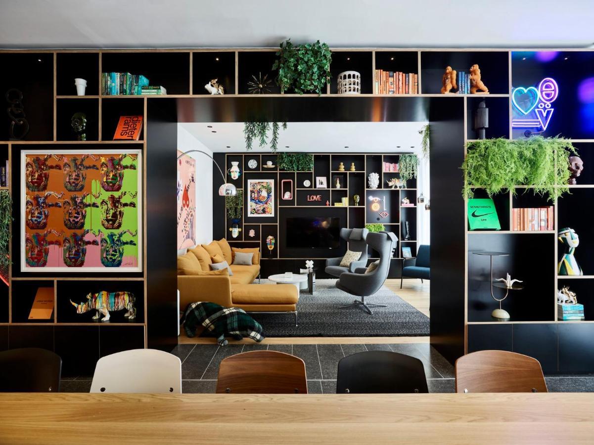 Citizenm Victoria Station London