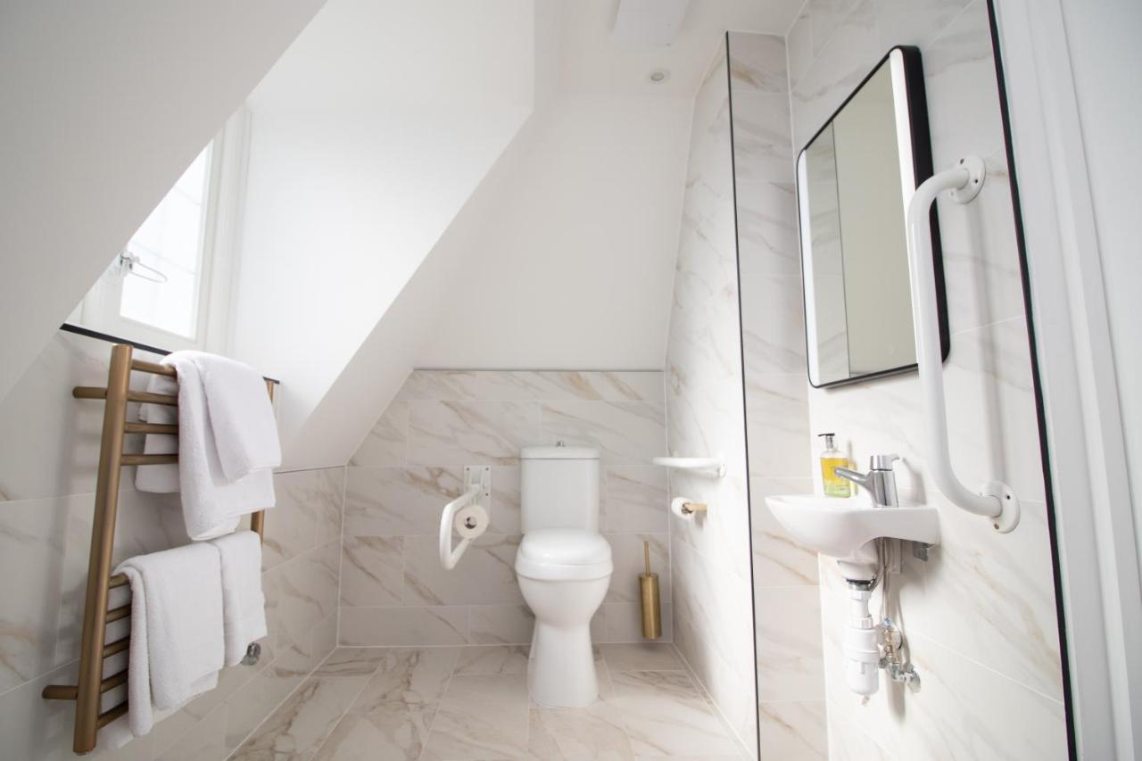 Hotell Three Falcons London