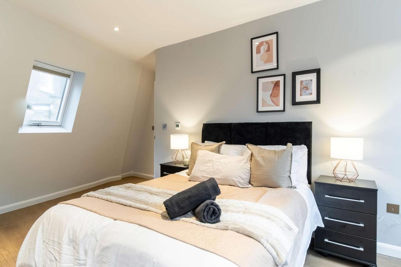 Stunning Camden House With Private Terrace & Free Parking Сasa de vacaciones