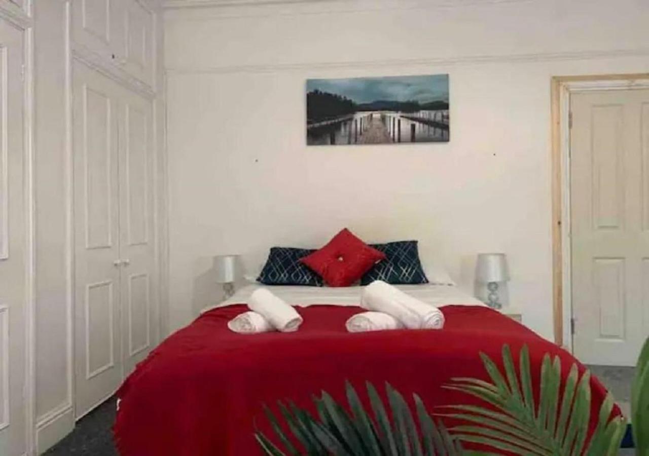 Gjestgiverier Balham, South Spacious 5, 6 Available London