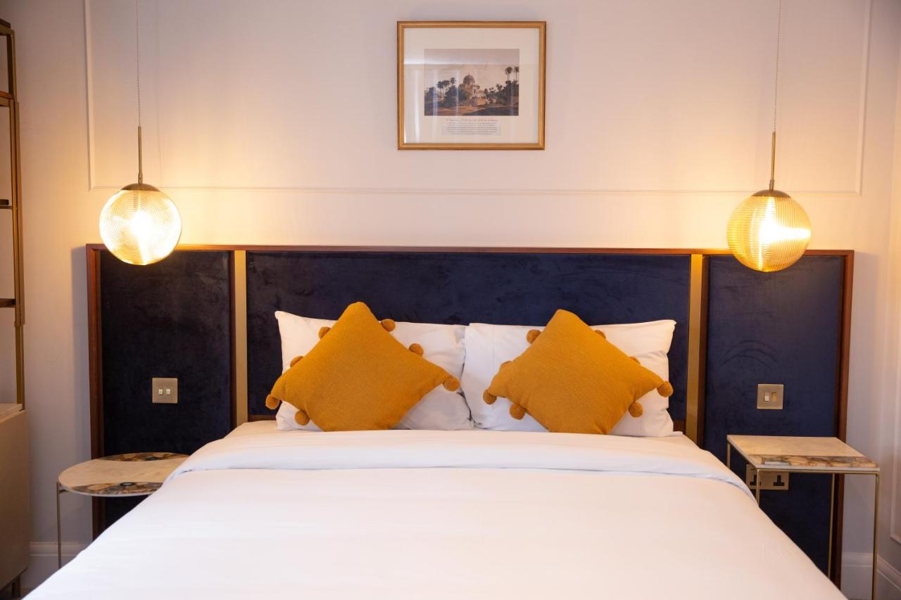 Three Falcons Hotell London