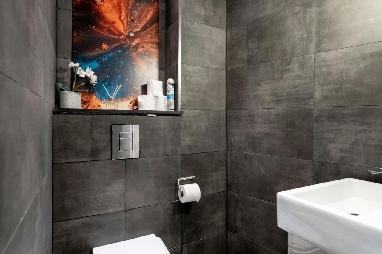Stunning Camden House With Private Terrace & Free Parking Сasa de vacaciones
