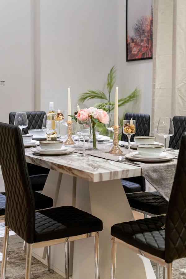 Сasa de vacaciones Stunning Camden House With Private Terrace & Free Parking Londres