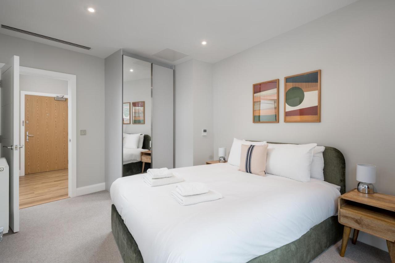 Altido New Near Battersea Power Station * Londen