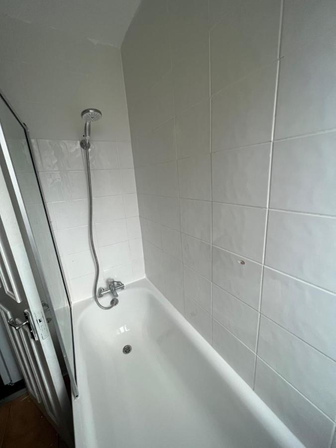 Marble Arch, Oxford Street, Edgware Road Apartment