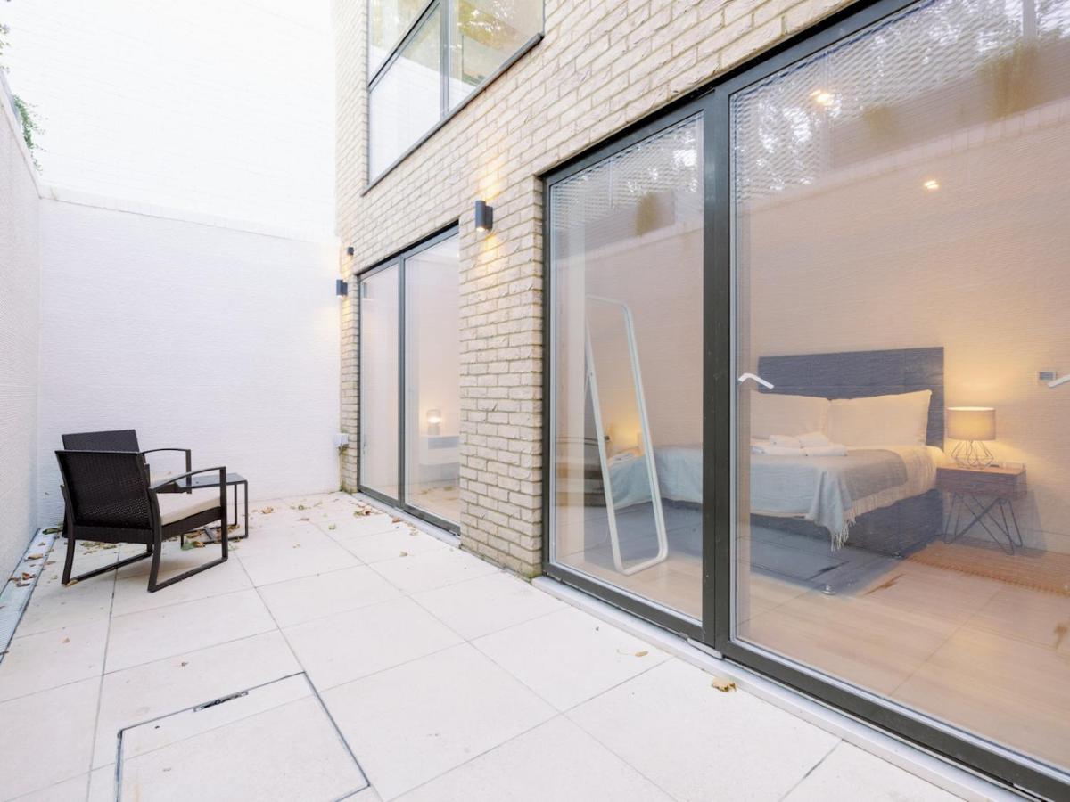Holiday home Pass The Keys - Spacious Modern Flat With Garden, In South West *