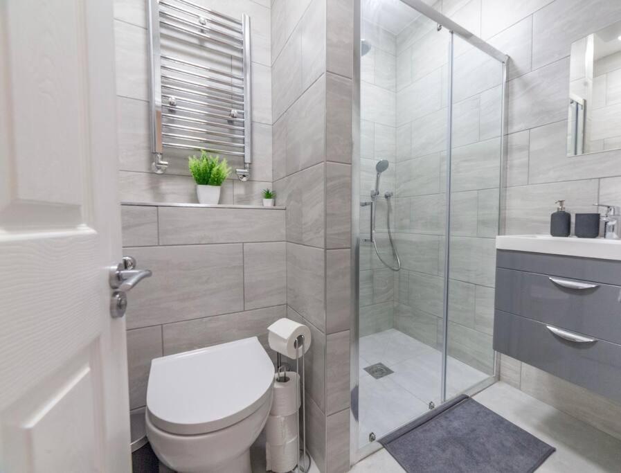 Leilighet Sunny, 2bed 2bath, Garden Near Hyde Park *