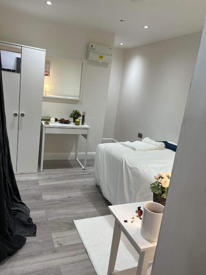 Apartamento Lovely Studio In