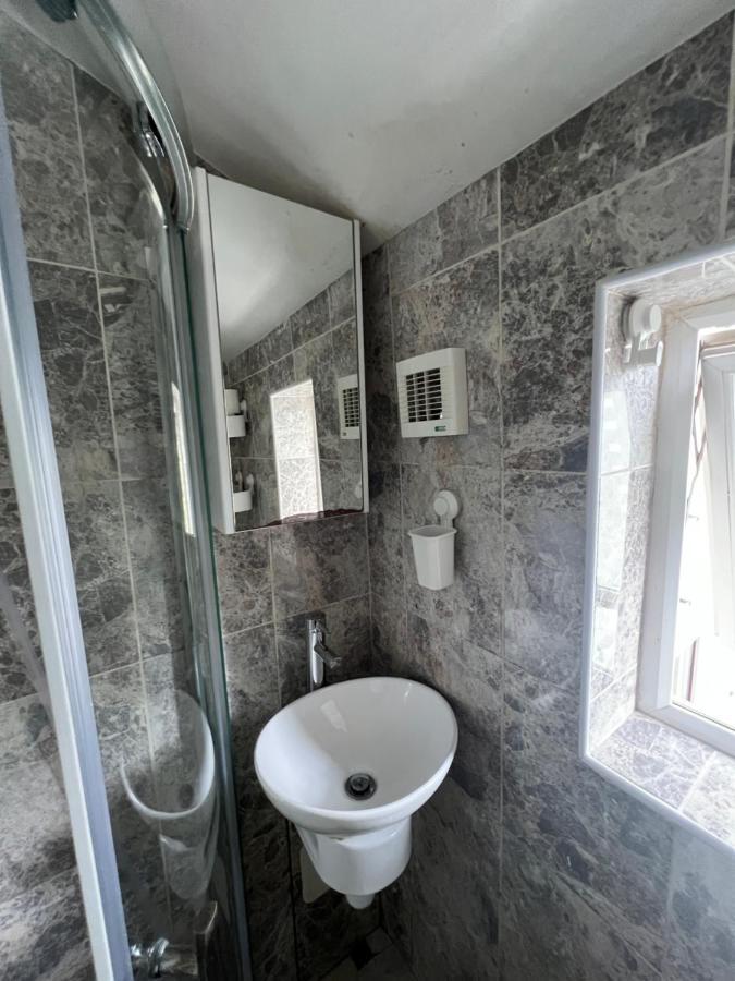 Apartment Stunning Contemporary 2 Bed With Parking *