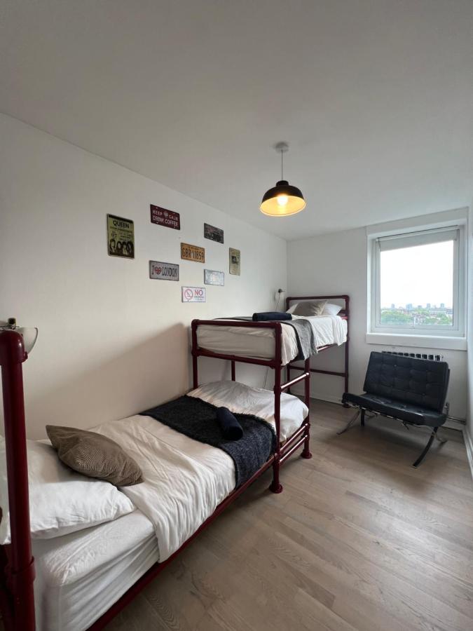 Amazing View 2 Bedroom In Abbey Road Appartement Londen