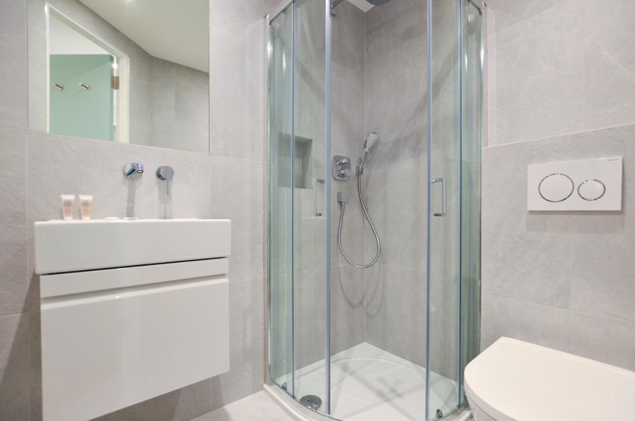 Apartahotel Sale Place Serviced By Concept