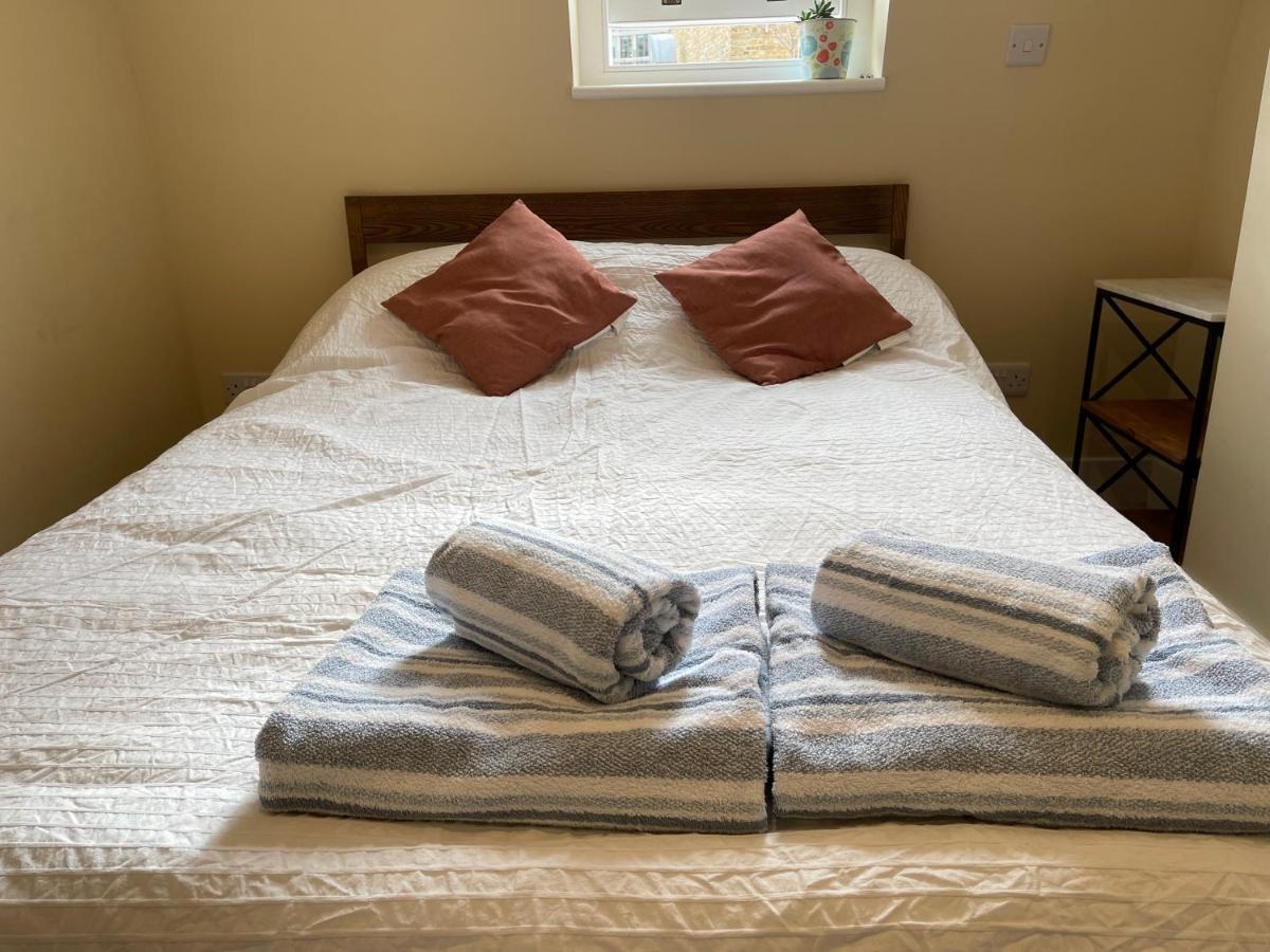 Penguin Flat Apartment London