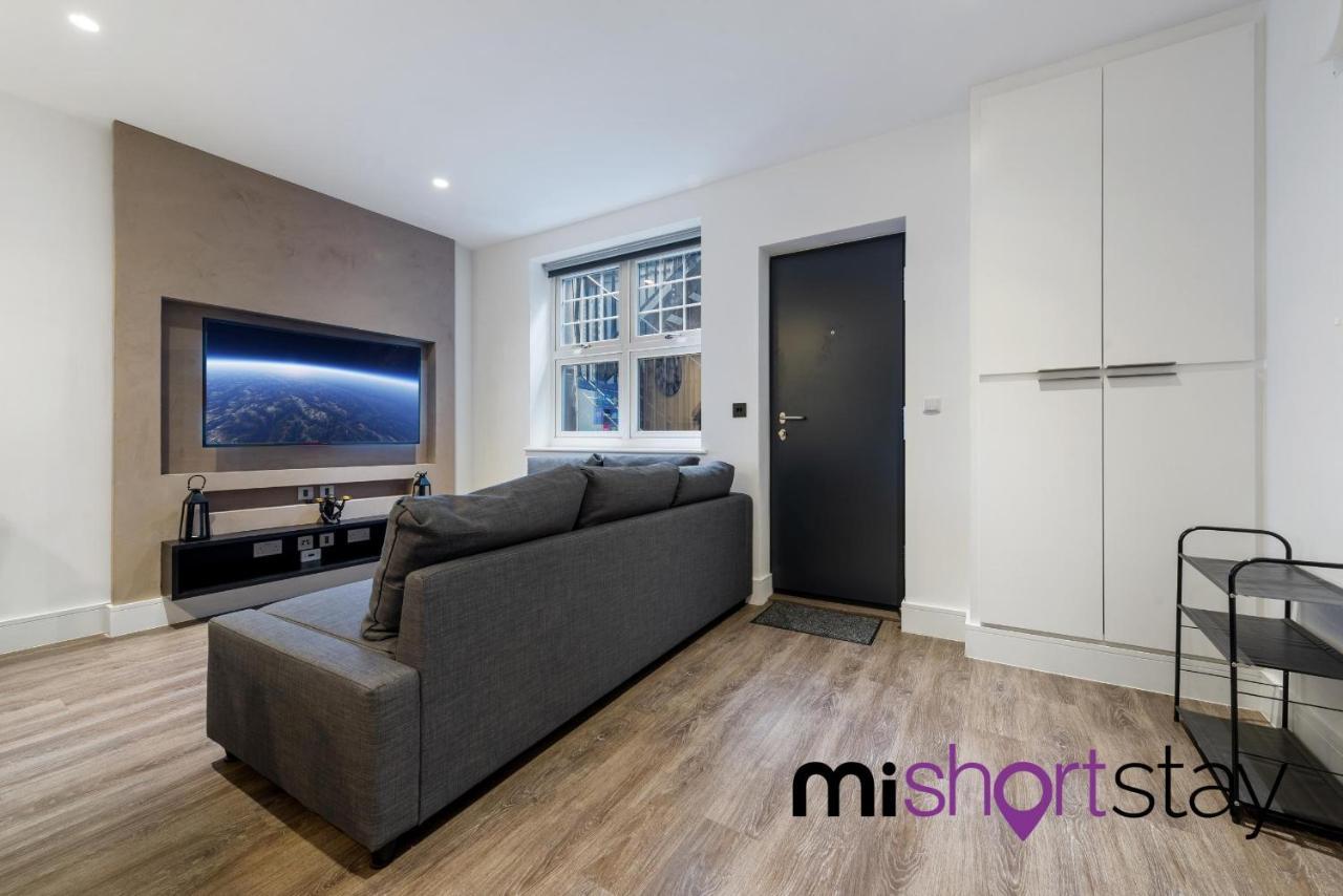 The Fitzrovia - Private One Bedroom With Own Entrance London