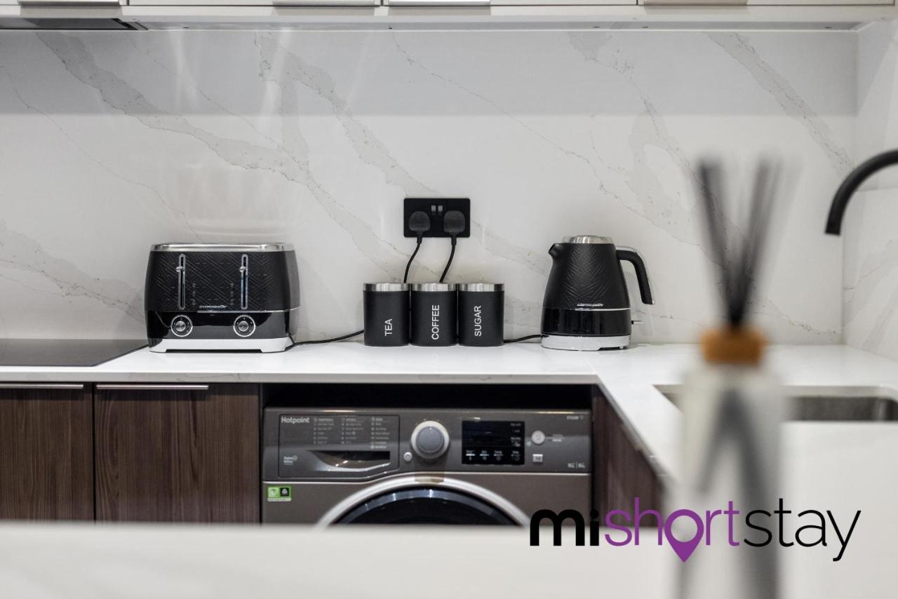 The Fitzrovia - Private One Bedroom With Own Entrance Apartment