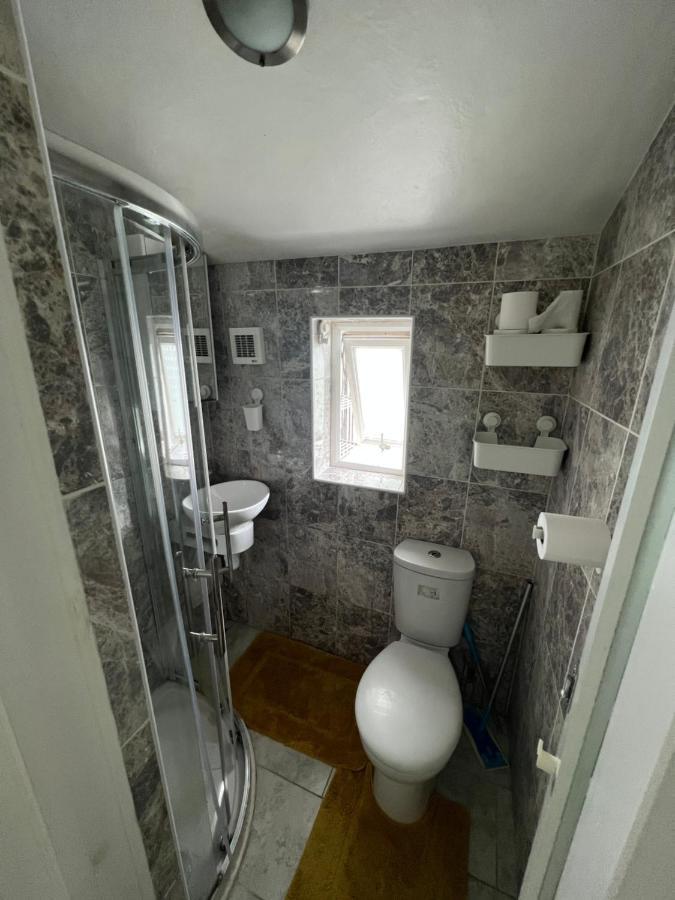 Apartment Stunning Contemporary 2 Bed With Parking *