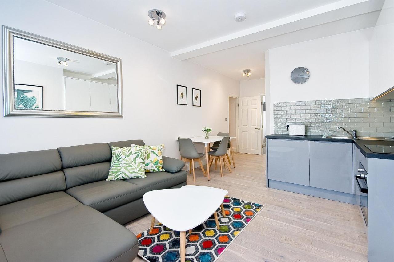 F2 Greek Street By Living Ferienhaus *