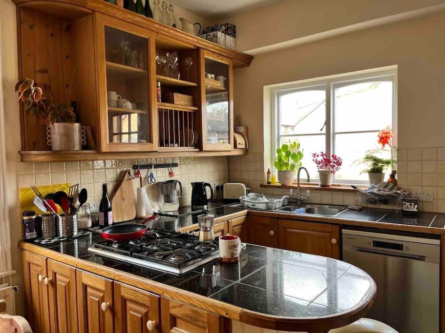 Cb53 Tower Bridge Townhouse 2 Bathrooms & Free Parking * London