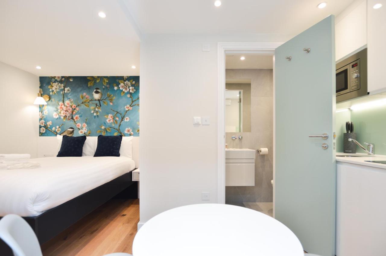 Apartahotel Sale Place Serviced By Concept