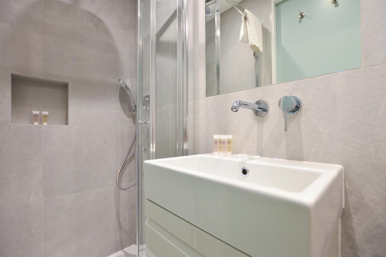 Sale Place Serviced By Concept Apartahotel Londres
