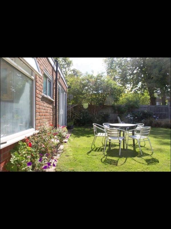 Privatunterkunft Wandworth, South Deluxe King 2 *
