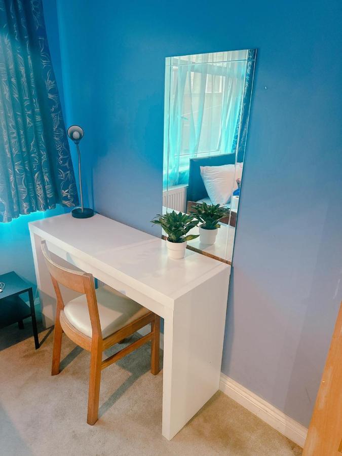 Luxury Double Blue Guest house London