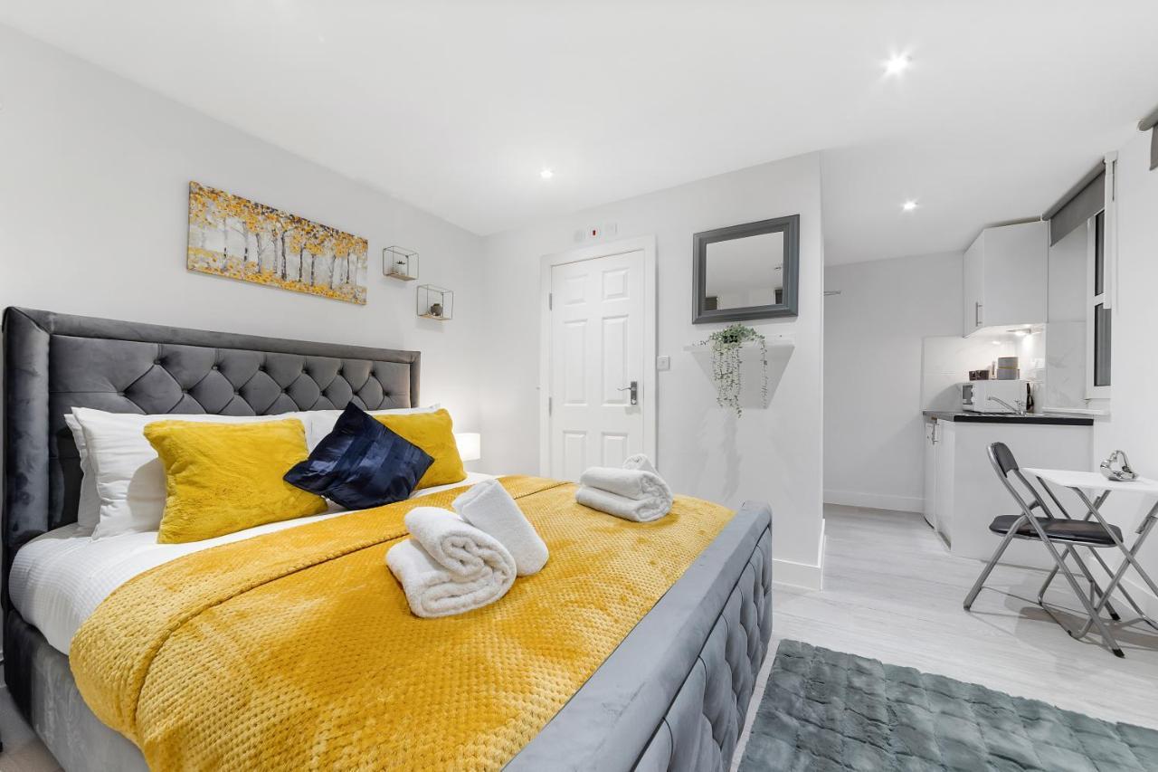 Crystal Palace Suites Guest house London