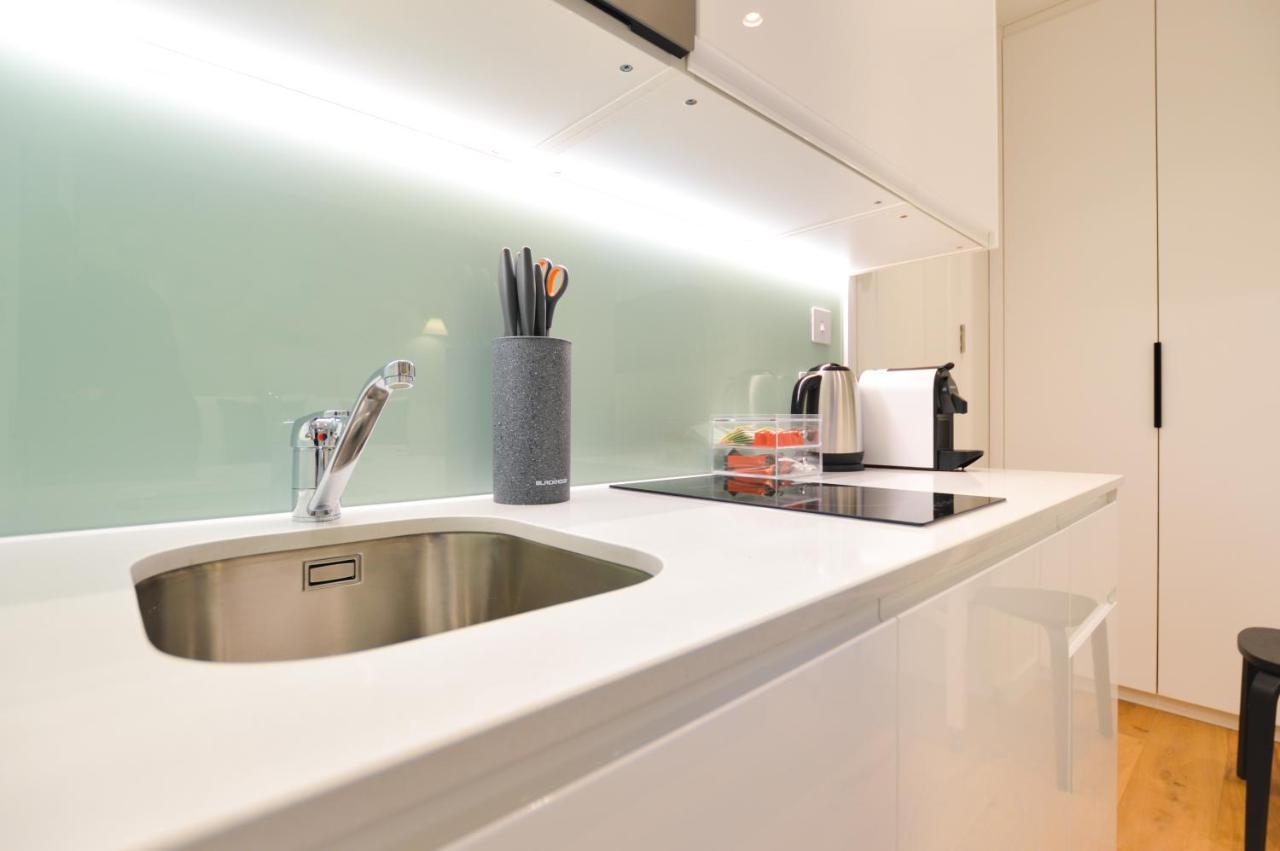 Apartahotel Sale Place Serviced By Concept Londres
