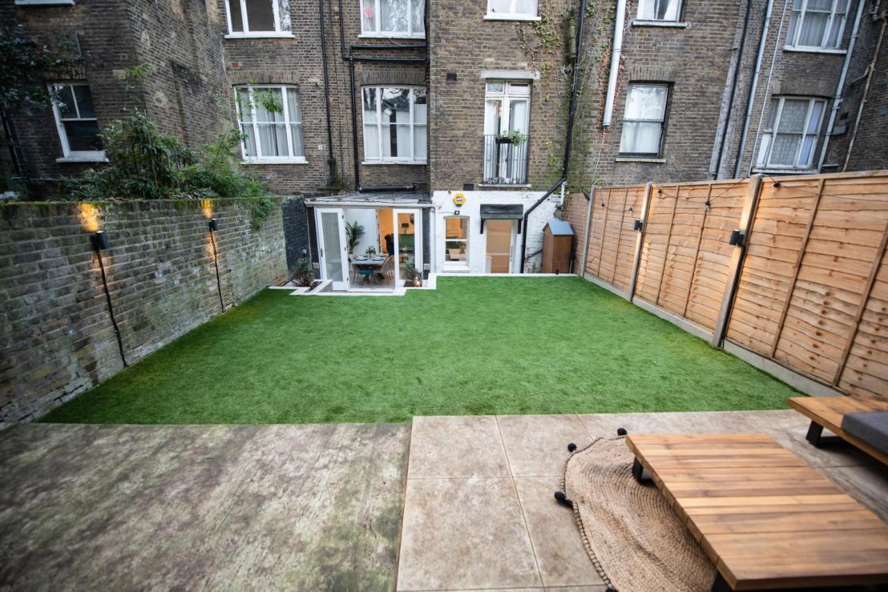 Modern Luxurious 3 Bed Flat With Private Garden & Bbq * London