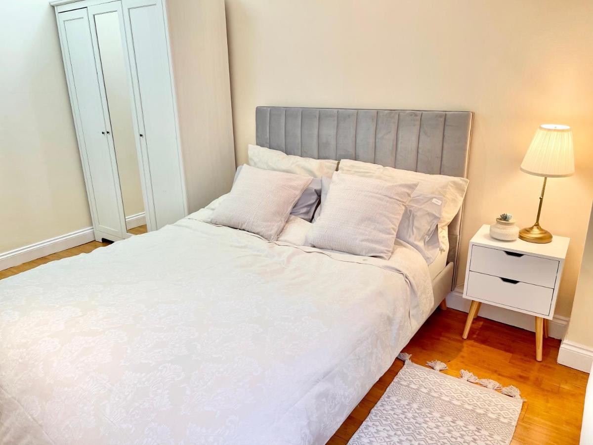 Eye Centre Flat London