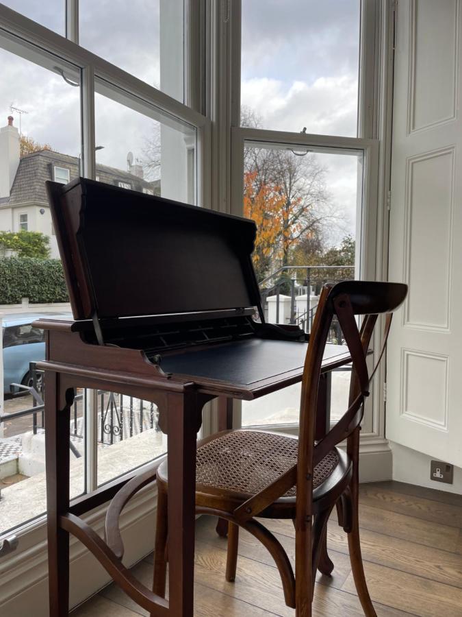 Leilighet Stylish 3-bedroom Flat In Kensington London