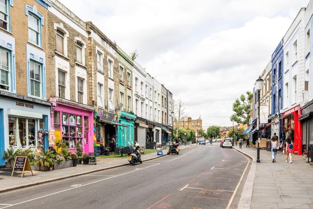 Appartement 2-bed 2-bath Flat Around The Corner From Portobello Market *