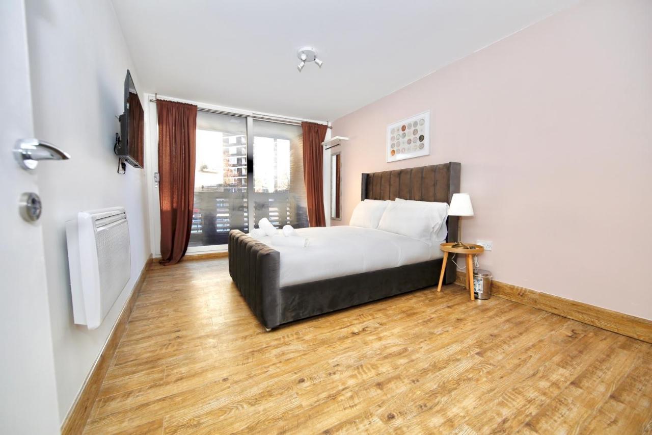 Edgware Hub London