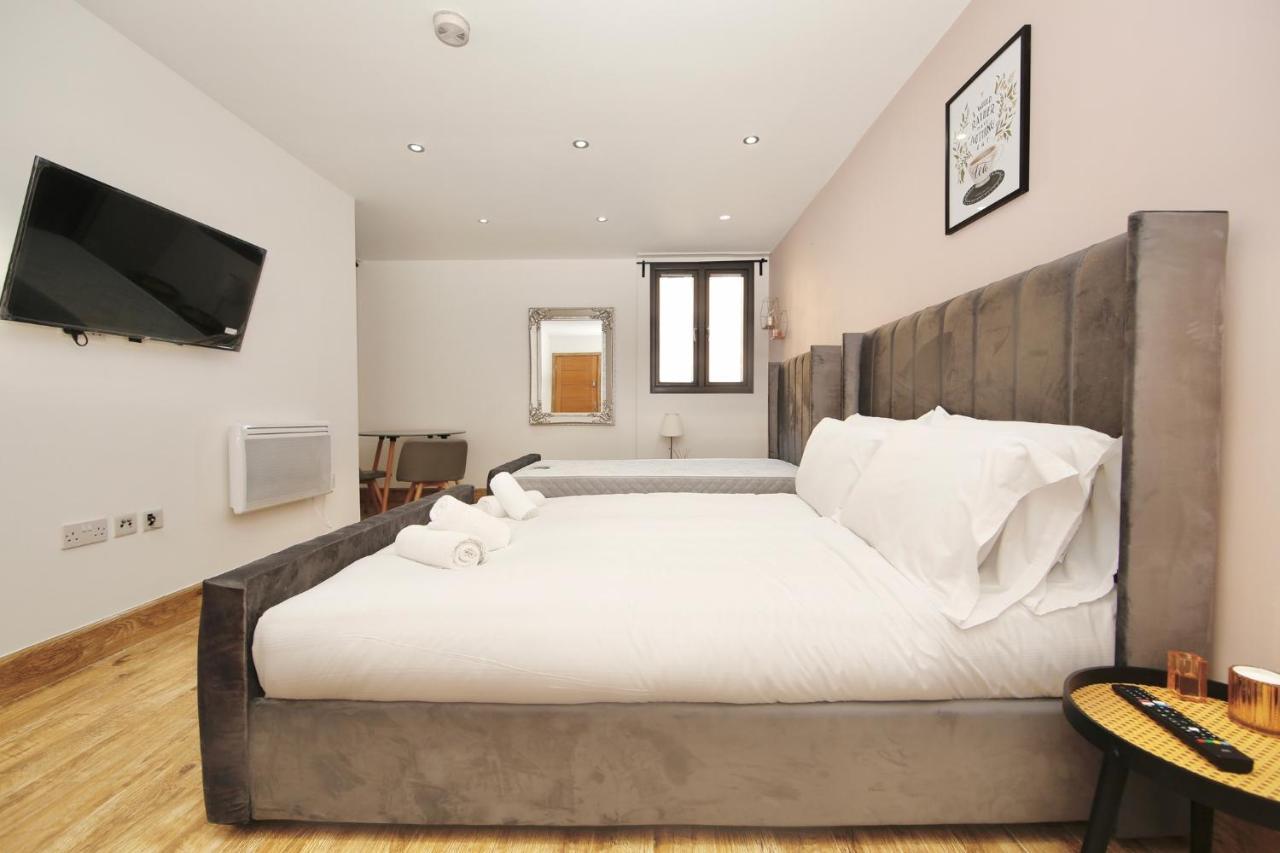 Edgware Hub Guest house *