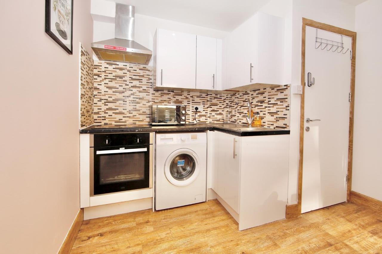 Edgware Hub Guest house *
