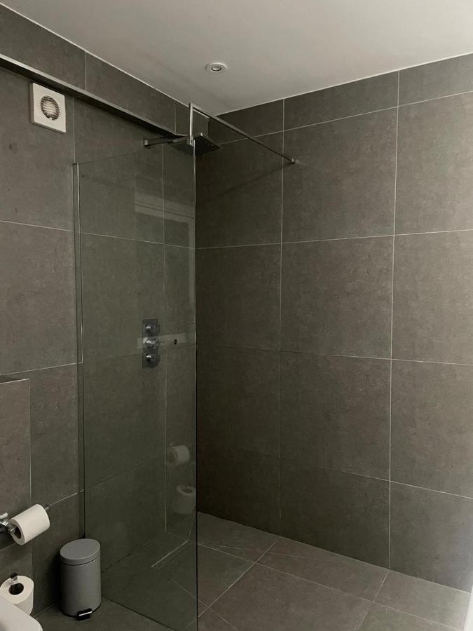 Balham, South Spacious 5, 6 Available *