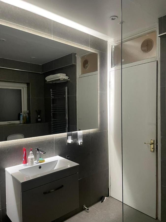 Gjestgiverier Balham, South Spacious 5, 6 Available *