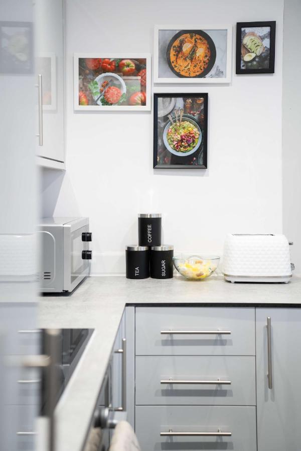 Kensington High 2 Bedroom Leilighet London